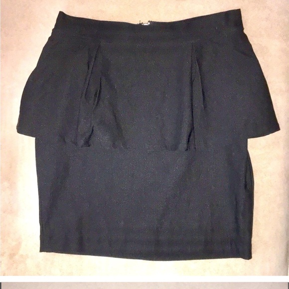 Charlotte Russe Black peplum mini skirt- Medium - Picture 2 of 9